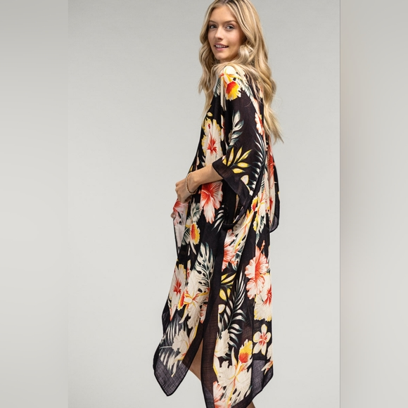 Tropical Garden Kimono - Floral & Leaf Print on Lightweight Silky Material - Picture 2 of 7